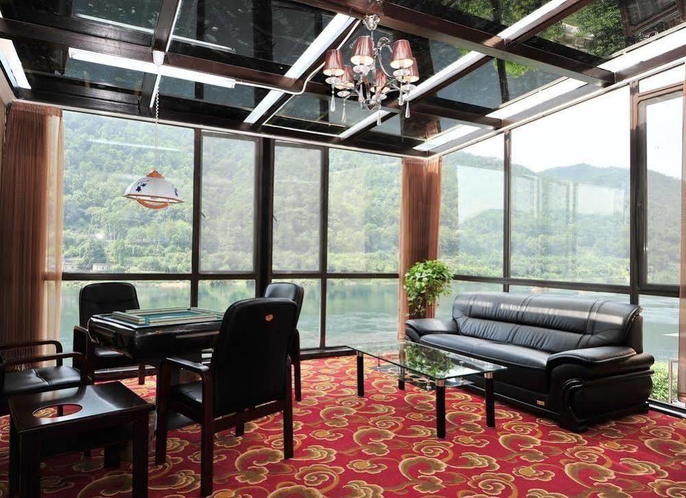 Jiande Yinyuan Hotel Tangcun エクステリア 写真
